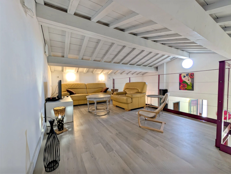 French property for sale in Rochefort-du-Gard, Gard - €410,000 - photo 1