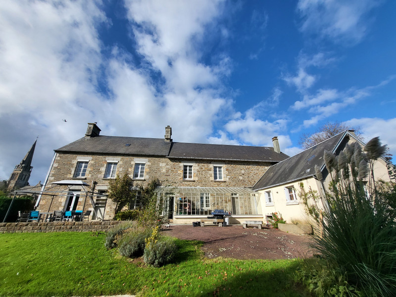 Propriété à vendre à Ger, Manche - 235 000 €
