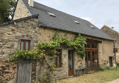 Maison à vendre à Saint-Agnant-de-Versillat, Creuse, Limousin, avec Leggett Immobilier