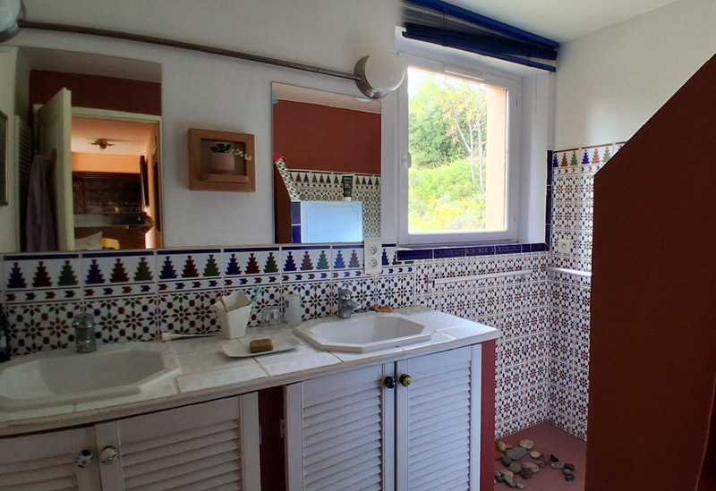 French property for sale in Saint-Vincent-de-Barbeyrargues, Hérault - €755,000 - photo 8
