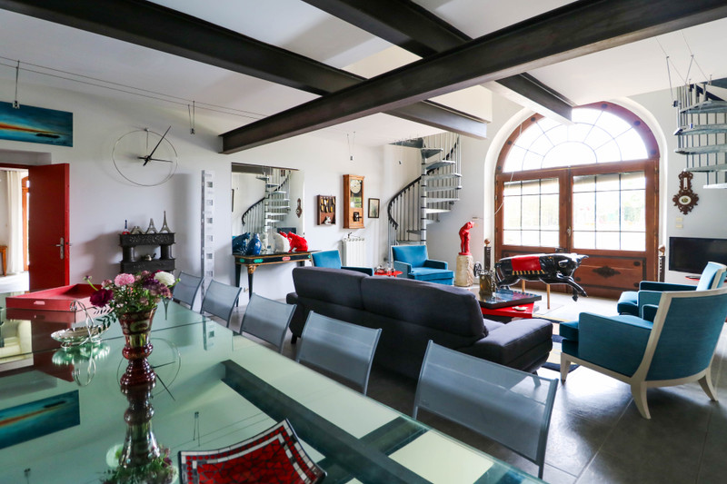 French property for sale in Arles, Bouches-du-Rhône - €1,390,000 - photo 5