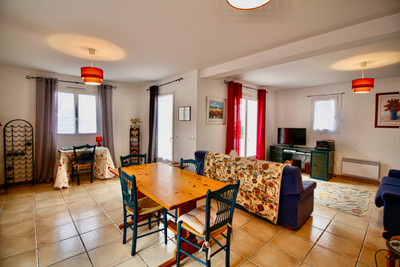 French property for sale in Pézenas, Herault - €385,000 - photo 5