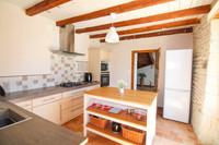 Maison à vendre à Nuaillé-sur-Boutonne, Charente-Maritime - 315.650 € - photo 5
