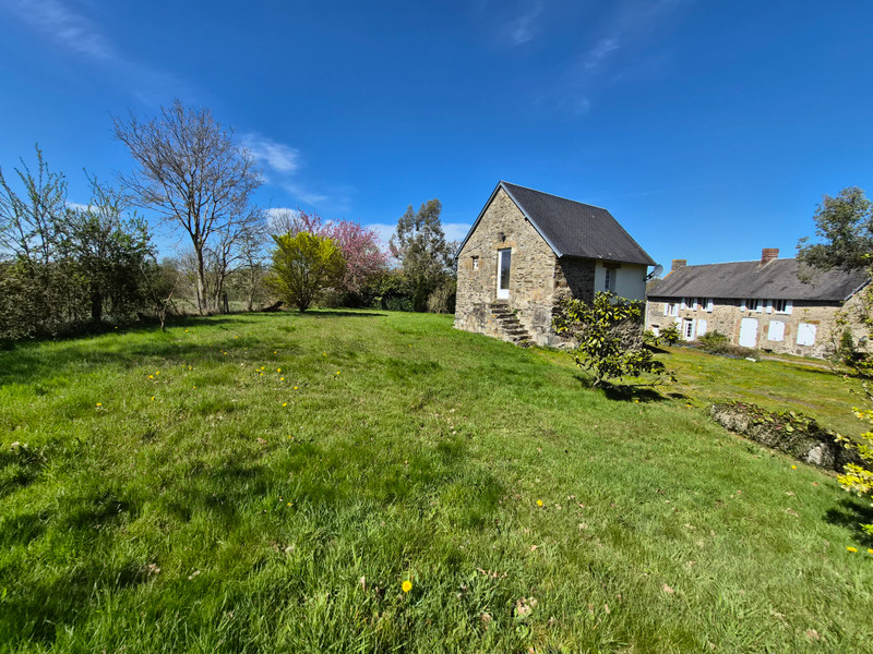 French property for sale in Saint-Cyr-du-Bailleul, Manche - €146,000 - photo 3