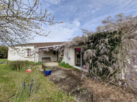 Maison à vendre à La Jarrie, Charente-Maritime - 452.632 € - photo 2
