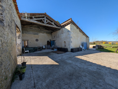 French property for sale in Condéon, Charente - €213,000 - photo 9