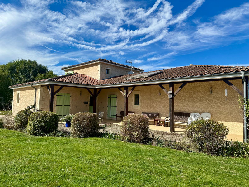 French property for sale in Aignan, Gers - €299,000 - photo 0