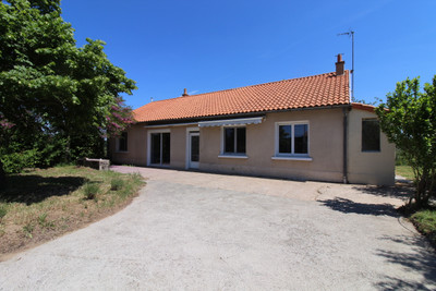 Maison à vendre à Bournand, Vienne, Poitou-Charentes, avec Leggett Immobilier