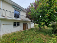 Propriété à vendre à Angoulême, Charente - 176 000 € - photo n°3