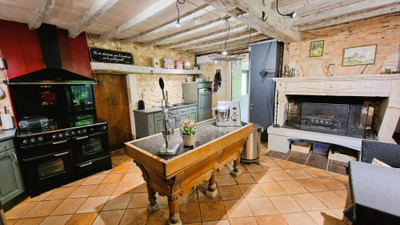 French property for sale in Saint-André-de-Double, Dordogne - €599,000 - photo 1