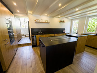 Maison à vendre à Angoulême, Charente - 643.000 € - photo 5