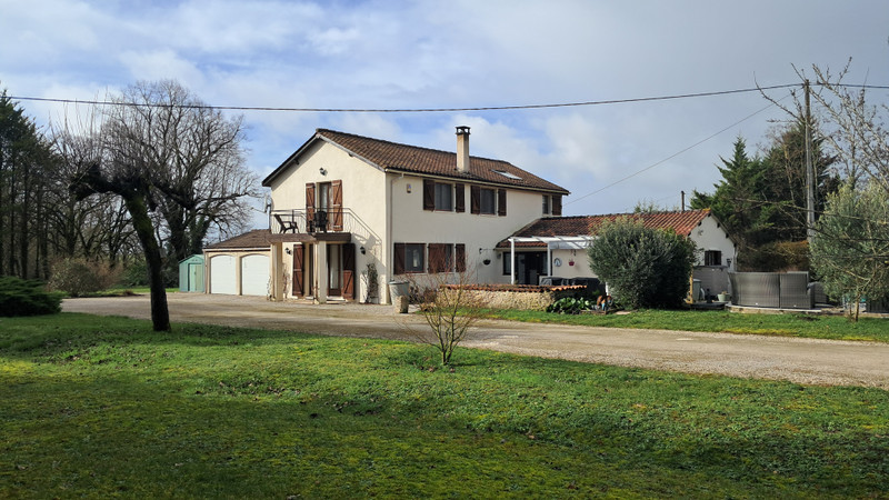 French property for sale in Cherval, Dordogne - €299,999 - photo 13