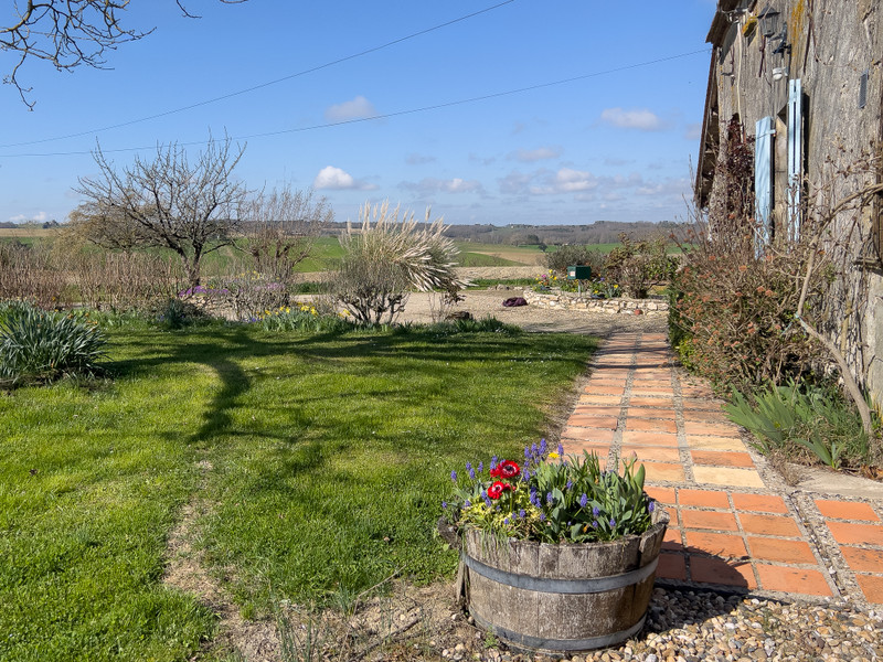 French property for sale in Duras, Lot-et-Garonne - €504,000 - photo 9