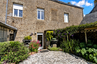 house for sale in Mayenne