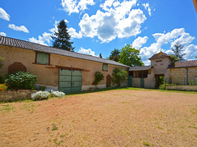 French property for sale in Savignac-les-Églises, Dordogne - €373,000 - photo 1