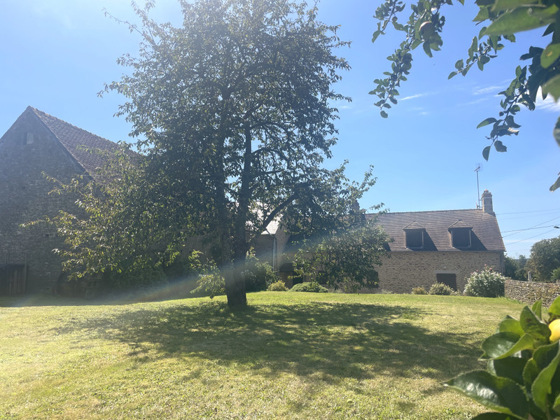 French property for sale in Champfrémont, Mayenne - €199,995 - photo 3