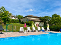 Swimming Pool for sale in Lauzun Lot-et-Garonne Aquitaine