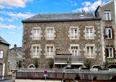 house for sale in Mayenne