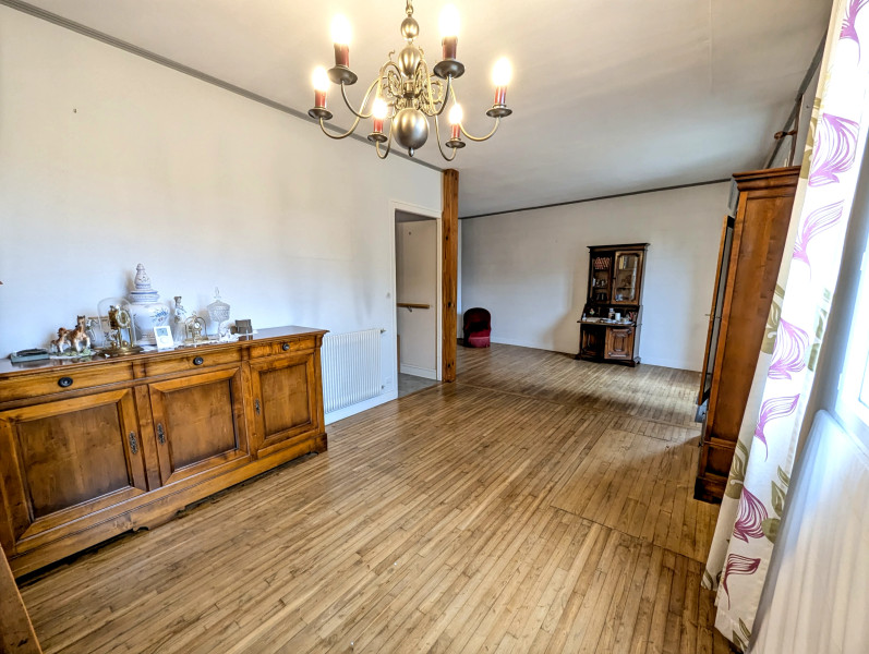 French property for sale in Soyaux, Charente - €193,000 - photo 3