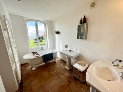 French property for sale in Lauzun, Lot-et-Garonne - €539,999 - photo 8