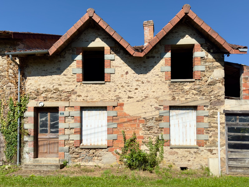 French property for sale in Pageas, Haute-Vienne - €38,600 - photo 0