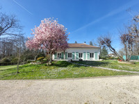 Maison à vendre à Dirac, Charente - 265 000 € - photo 2