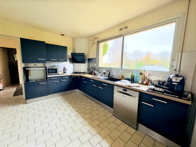 French property for sale in Château-Guibert, Vendée - €275,000 - photo 2