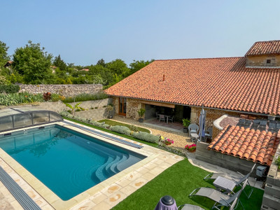 Maison à vendre à Verteuil-sur-Charente, Charente, Poitou-Charentes, avec Leggett Immobilier