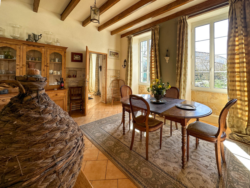 French property for sale in Saint-Sulpice-de-Cognac, Charente - €284,500 - photo 7