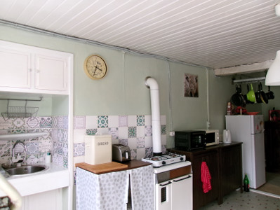 French property for sale in Availles-Limouzine, Vienne - €46,900 - photo 3