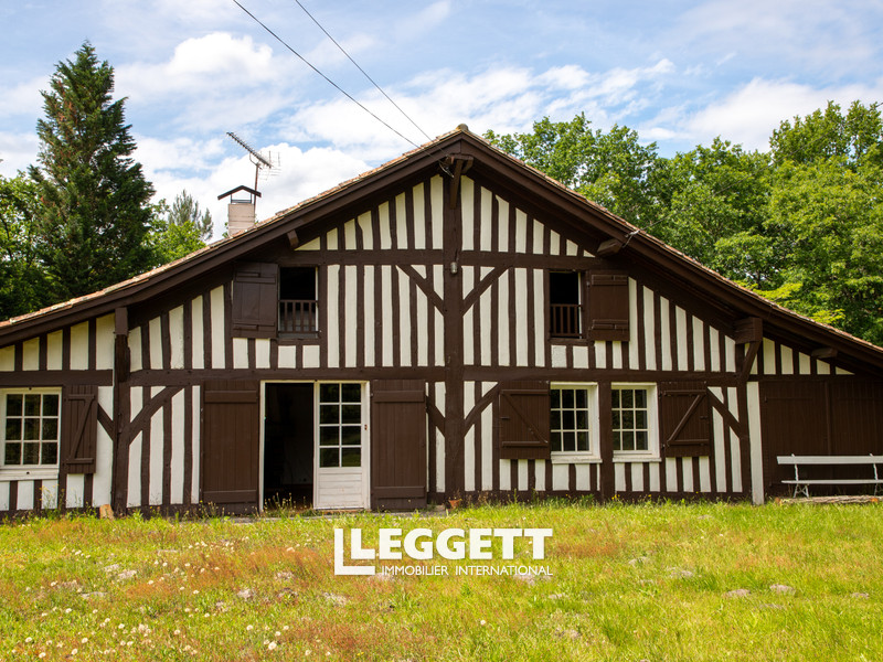 Maison 9 pièce(s), LUGLON