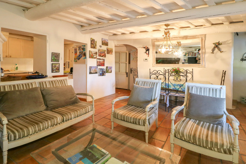 French property for sale in Uzès, Gard - &#8364;695,000 - photo 4