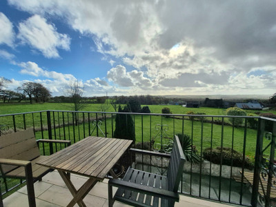 French property for sale in Plourac'h, Côtes-d'Armor - €172,000 - photo 2