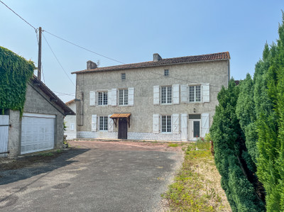 Maison à vendre à La Magdeleine, Charente, Poitou-Charentes, avec Leggett Immobilier