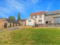 Propriété à vendre à Saint-Yrieix-la-Perche, Haute-Vienne - 109 000 € - photo n°1