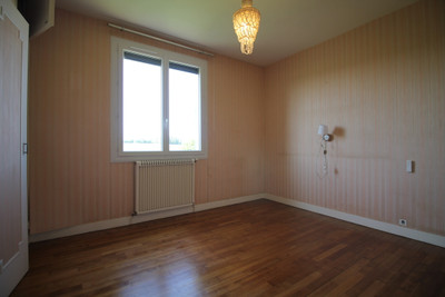French property for sale in Les Pins, Charente - €147,150 - photo 9