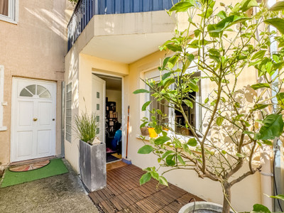 French property for sale in Asnières-sur-Seine, Hauts-de-Seine - €315,000 - photo 3