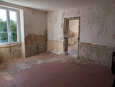 French property for sale in Courgeon, Orne - €250,000 - photo 13