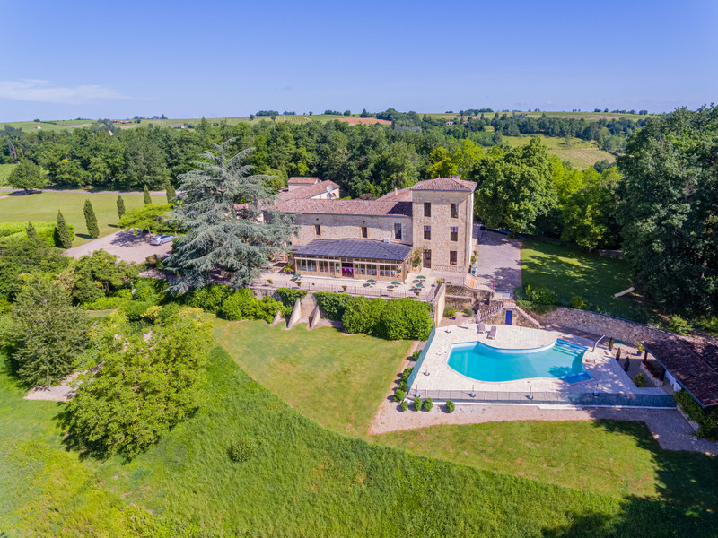 French property for sale in Saint-Émilion, Gironde - &#8364;1,575,000 - photo 2