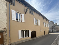 Maison à vendre à Confolens, Charente - 259.990 € - photo 2