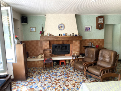 French property for sale in Saint-Martin-l'Ars, Vienne - €189,000 - photo 2
