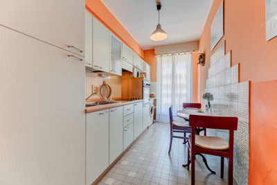 French property for sale in Nice, Alpes-Maritimes - €357,000 - photo 2