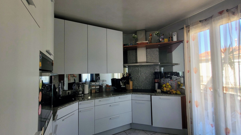 French property for sale in Perpignan, Pyrénées-Orientales - €340,000 - photo 3