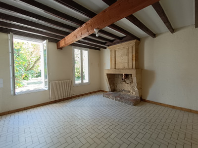 French property for sale in Les Peintures, Gironde - €213,000 - photo 3