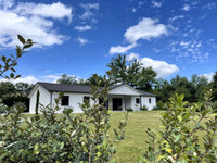 Maison à vendre à Atur, Dordogne - 355.000 € - photo 1