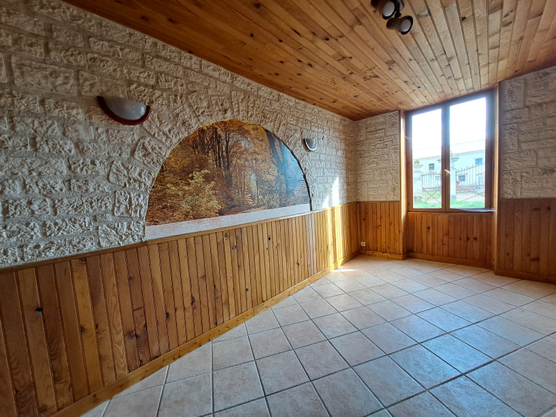 French property for sale in Longré, Charente - €71,500 - photo 4