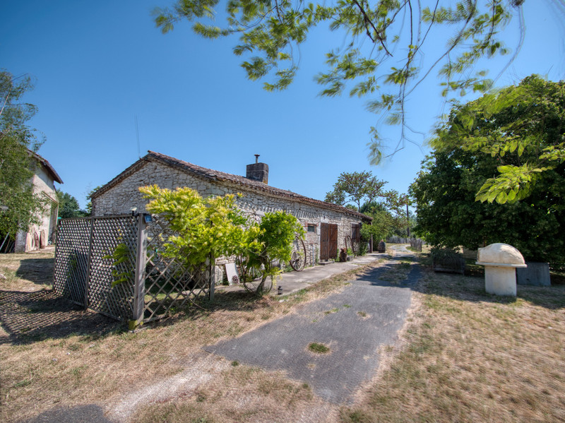 French property for sale in Saussignac, Dordogne - €498,000 - photo 4