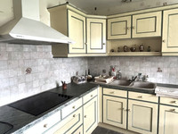 Maison à vendre à La Couronne, Charente - 203.300 € - photo 6