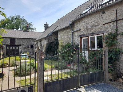 Maison à vendre à Saint-Patrice-du-Désert, Orne, Basse-Normandie, avec Leggett Immobilier