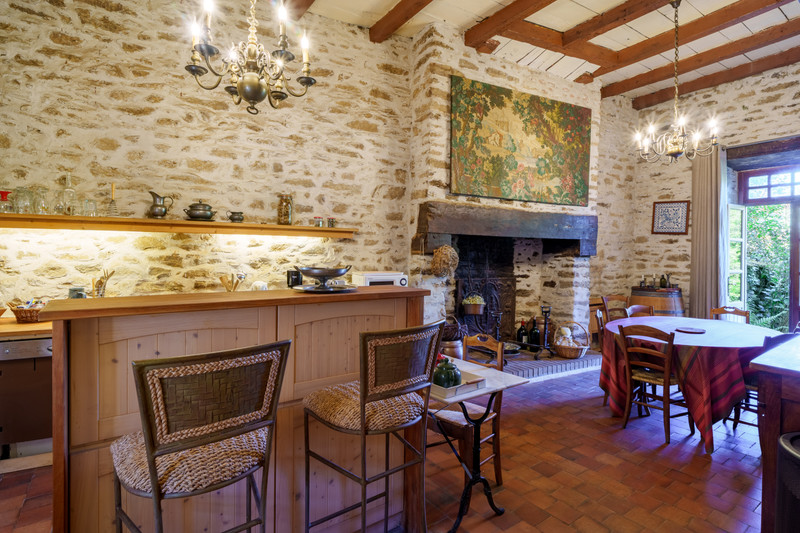 French property for sale in Uzerche, Corrèze - €551,200 - photo 1